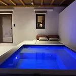 Conte Mykonos I *