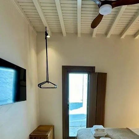Conte Mykonos I *